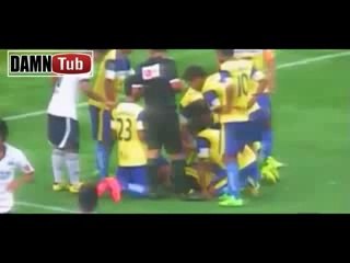 وفاة لاعب بعد بالدوري الهندي بعد قيام بحركة إكروباتية بعد تسجيل الهدف