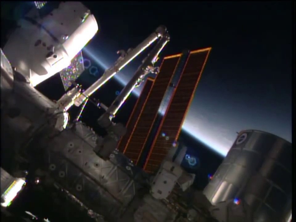 [ISS] Highlights from US Spacewalk 27 (October...