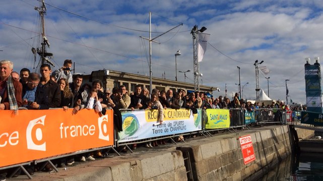Flavie Flament marraine du bateau Solidaires en peloton