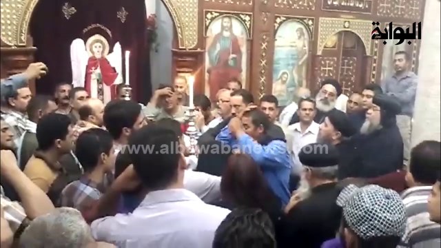إغماء وصراخ أثناء تشييع جثمان شهيد العريش بالمنيا