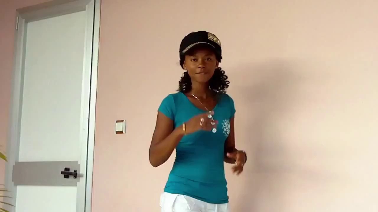 Vanessa  ( Alanao zah ) gasy