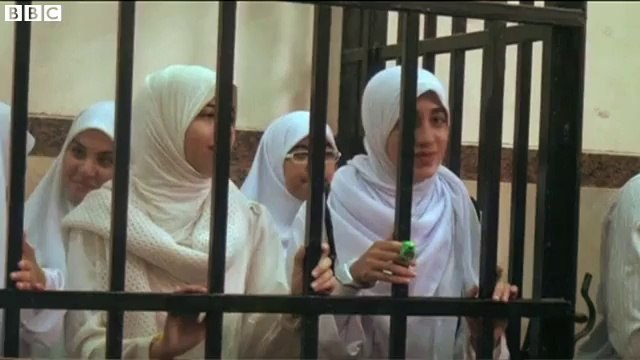 Egypt jails girls over pro-Morsi demonstration
