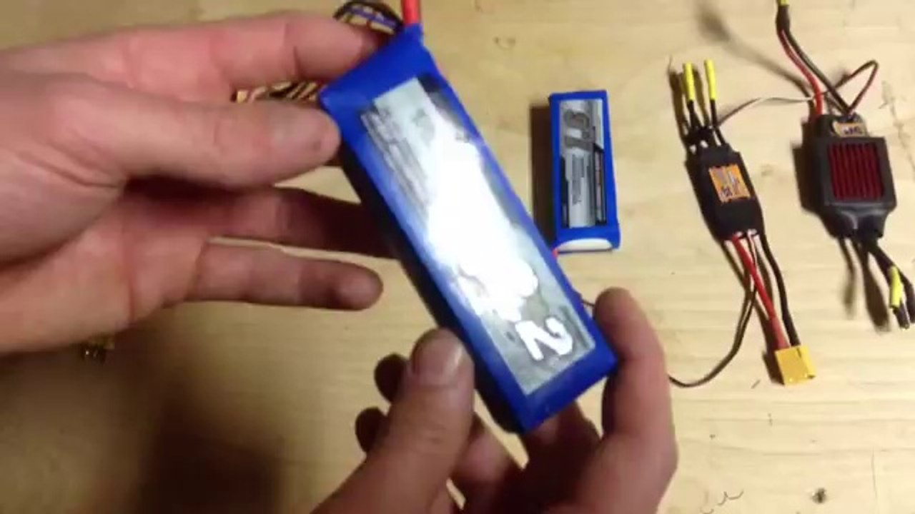 How to make RC Plane F22-V2 Fomic. (video 1)