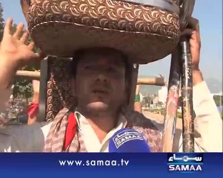 تحریک انصاف اسلام آباد دهرنے کی جگه سے عوامی تحریک کا سامان چراتے هوئے