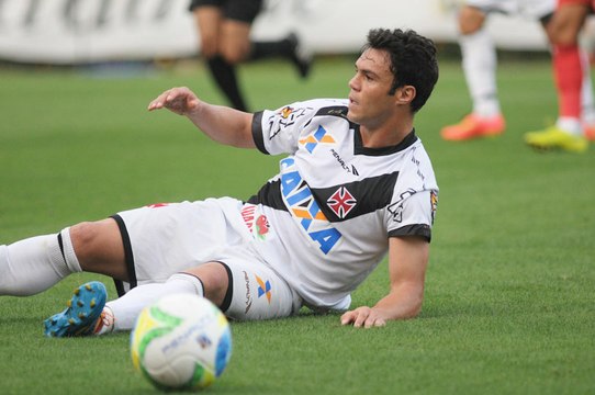 Joel elogia atuação de Kléber: 'Parecia o Gladiador'