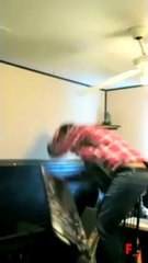 [+18 ~ Sexy Funny Girl]Almost beheaded by a Ceiling Fan