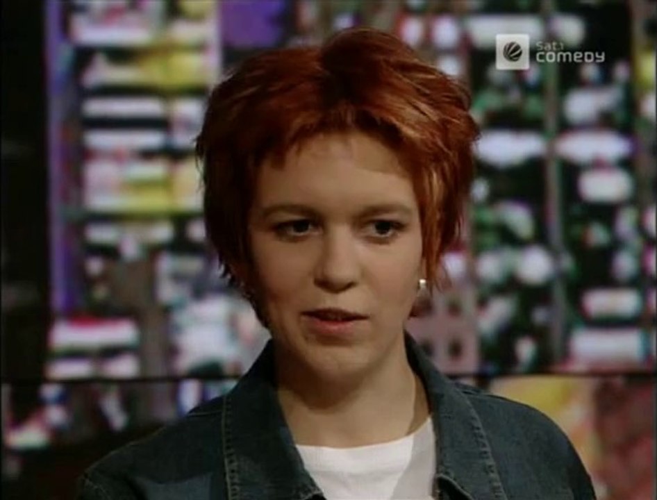 Die Harald Schmidt Show - 1082 - 2002-05-02 - Selbstgekochter Klebstoff, Liebling des Monats