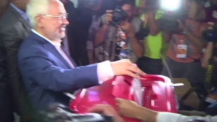 Tunisians vote for their parliament