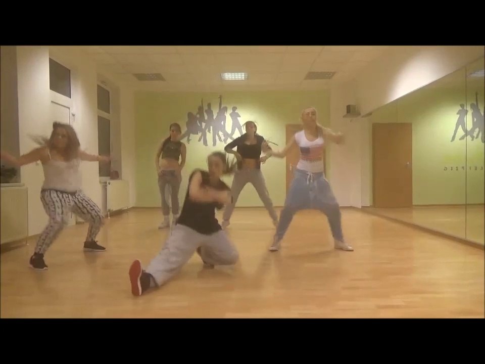 Mini Anaconda // Choreography