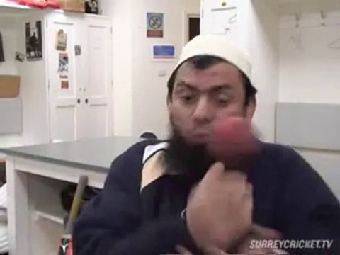 Saqlain Mushtaq explains the Magic ball Doosra