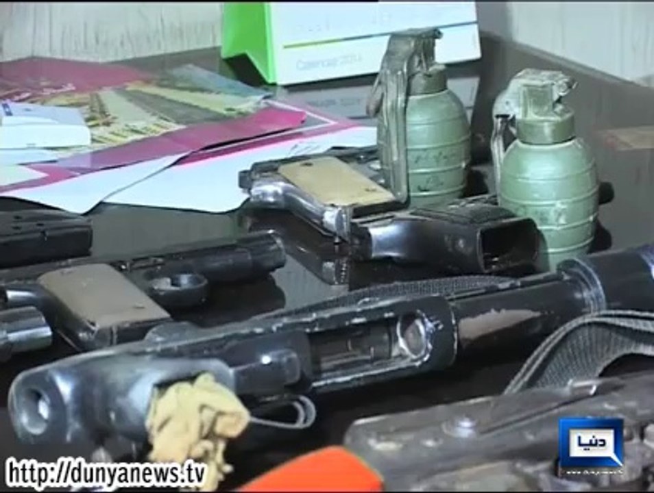 Dunya News-Karachi: Alleged police encounter takes 9 terrorists out in Razzaqabad