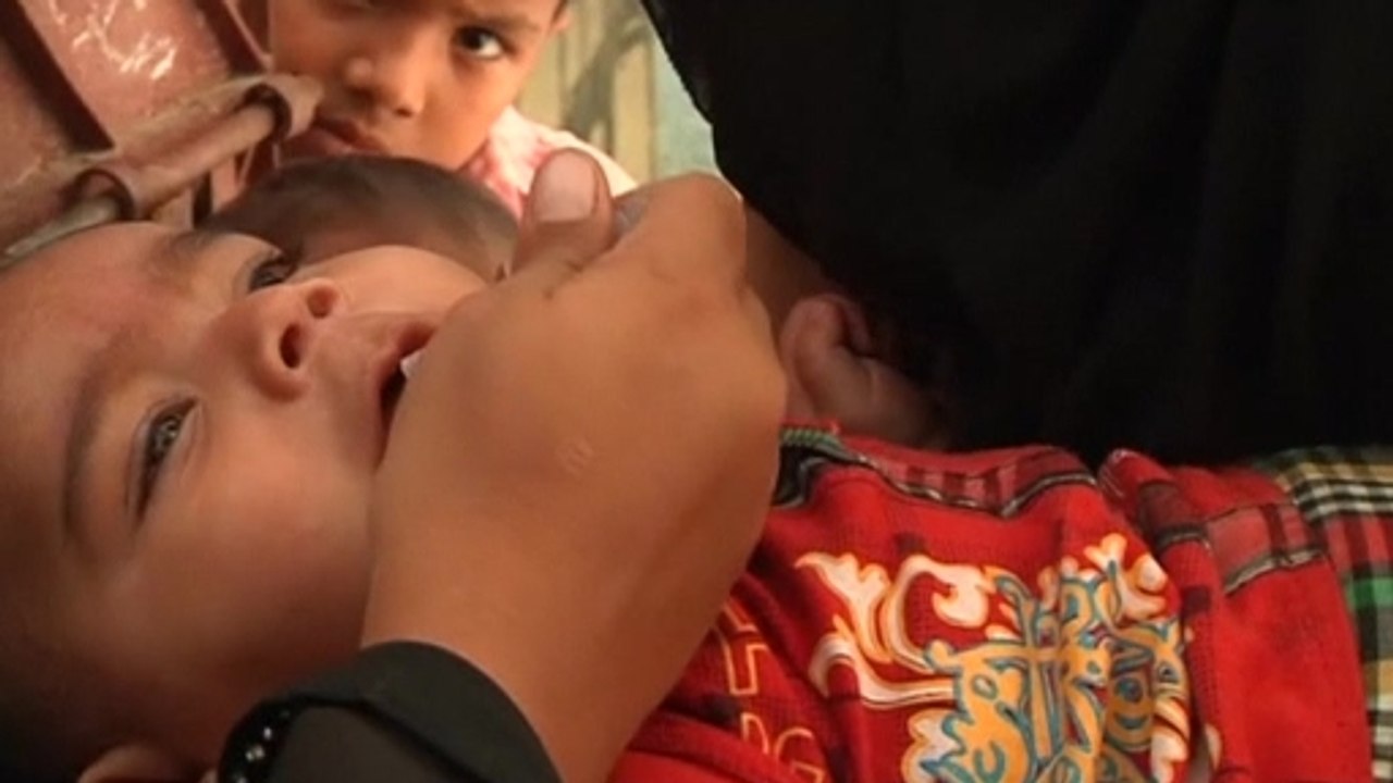 Pakistan fights polio