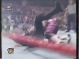 Bret Hart vs Triple H - WWF Title - 1997-10-06 Raw Is War