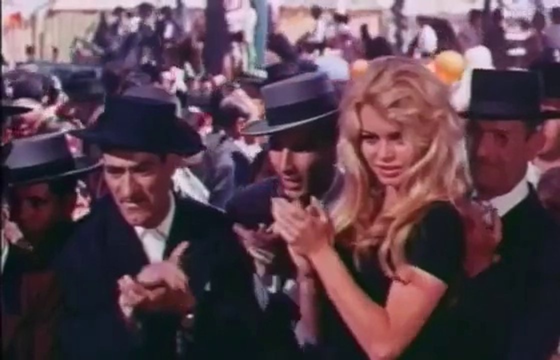 Brigitte Bardot danse le flamenco/dances flamenco dans "La femme et le pantin" (1959)
