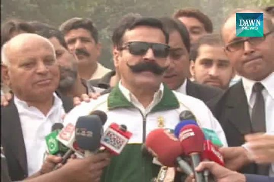 Gullu Butt apologises to Tahirul Qadri over Model Town
