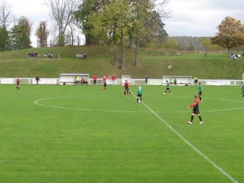 U18 : Superbe coup franc de Davy ARMANDET face à l'ENL, en coupe Jarlier (25/10/2014)