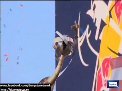 Dunya News - British pilot wins Air Race World Championship Title