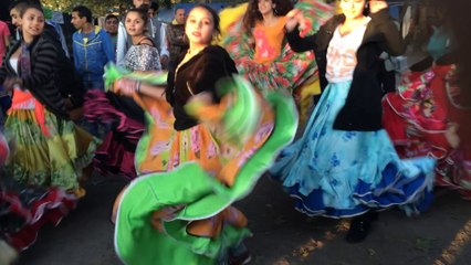 Les Kesaj Tchave au jardin des Robinsons puis au bidonville de Champlan 2