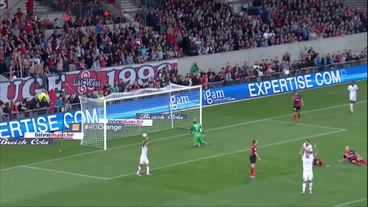 Carlos Eduardo marca cinco gols contra o Guingamp