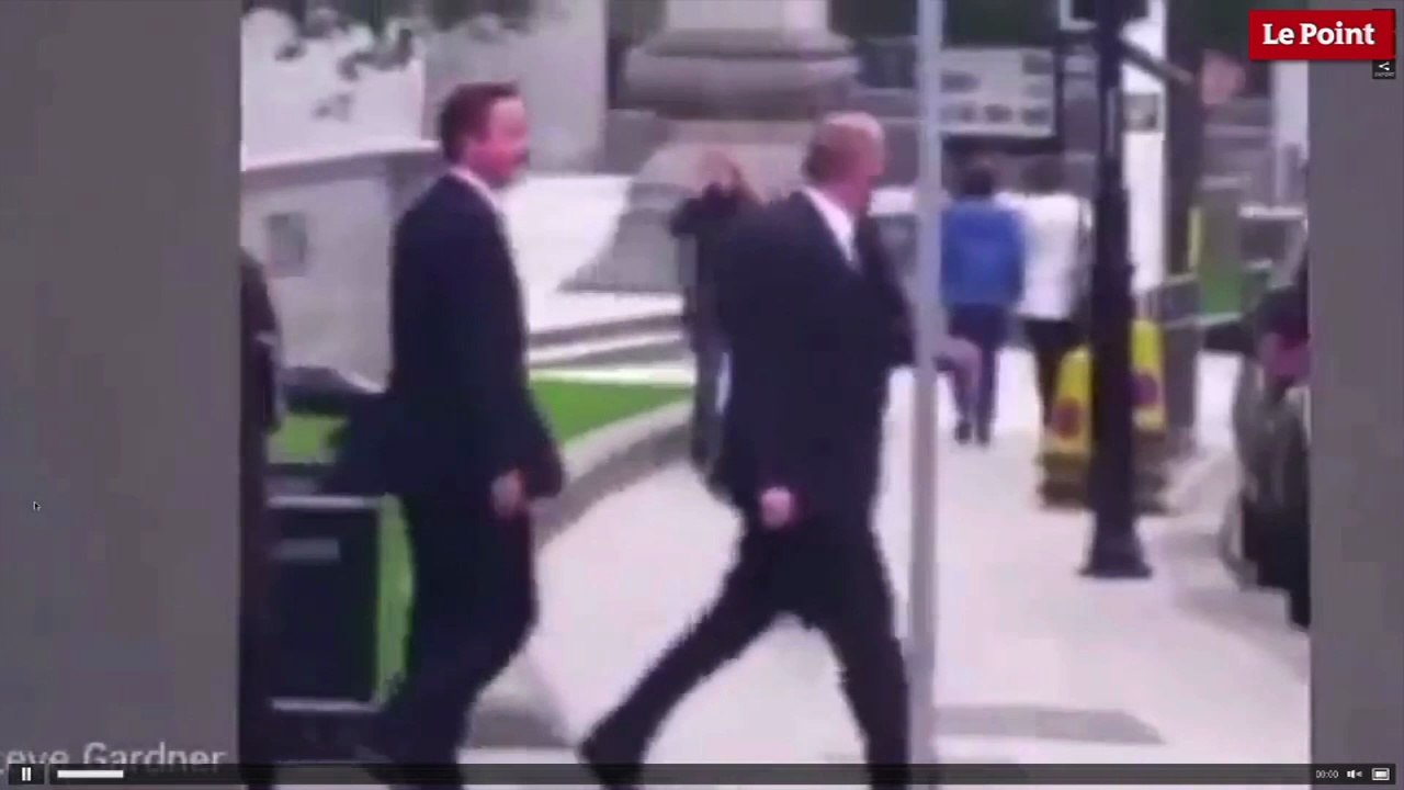 Royaume-Uni : David Cameron agressé en pleine rue