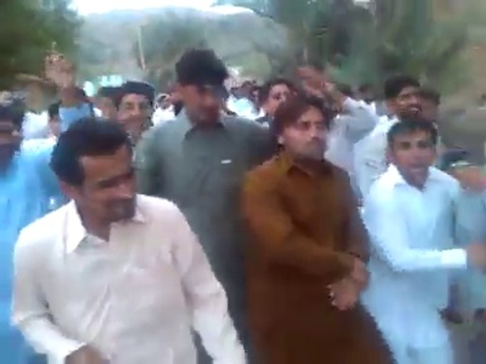 nice pashto music Go Nawaz Go.