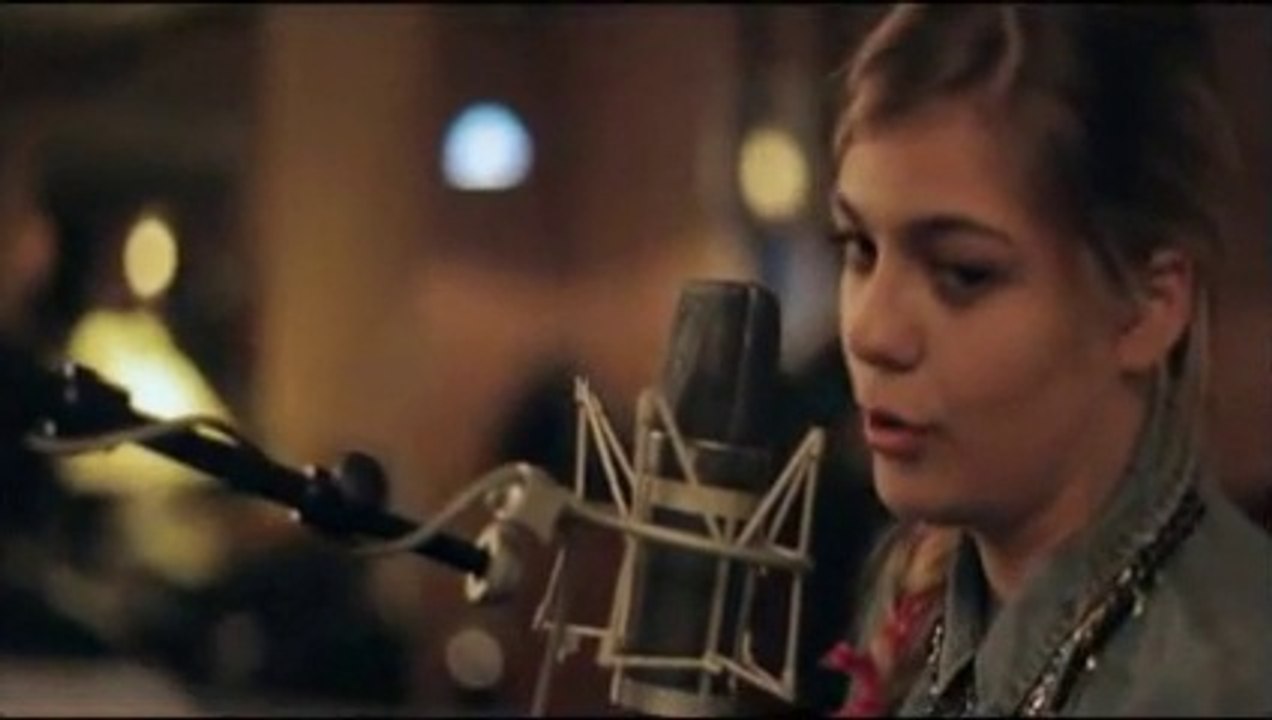 Louane  -  La Mére à Titi  -