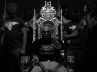 KAARIS " Comme Gucci Mane " (Video 2014).