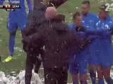 Des fans du Levski attaque l'entraineur du CSKA Sofia - Stoycho Mladenov (Levski 0 - 3 CSKA Sofia) TBI A Football Group