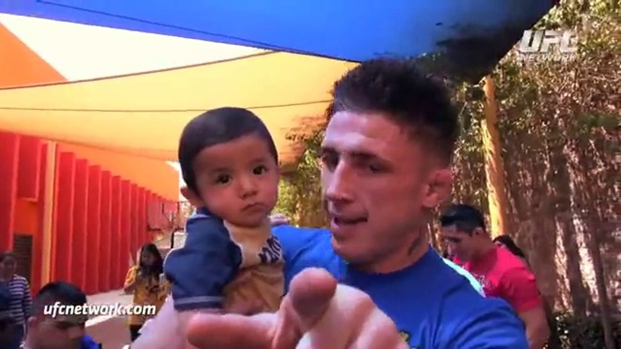 UFC 180 Visita el Teletón(360p_VP8-Vorbis)