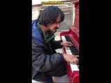 Evsiz Adamdan Piyano Resitali