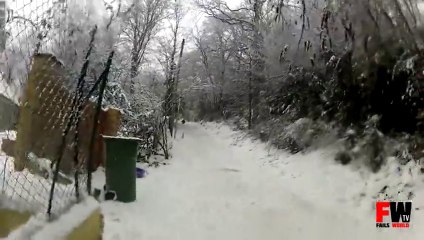 [+18 ~ Sexy Funny Girl]Sledding goes wrong - Fails World