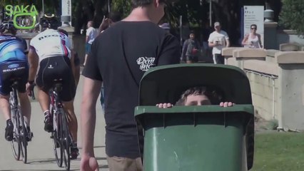 Çöp Kutusundan Çıkarak İnsanların Aklını Almak