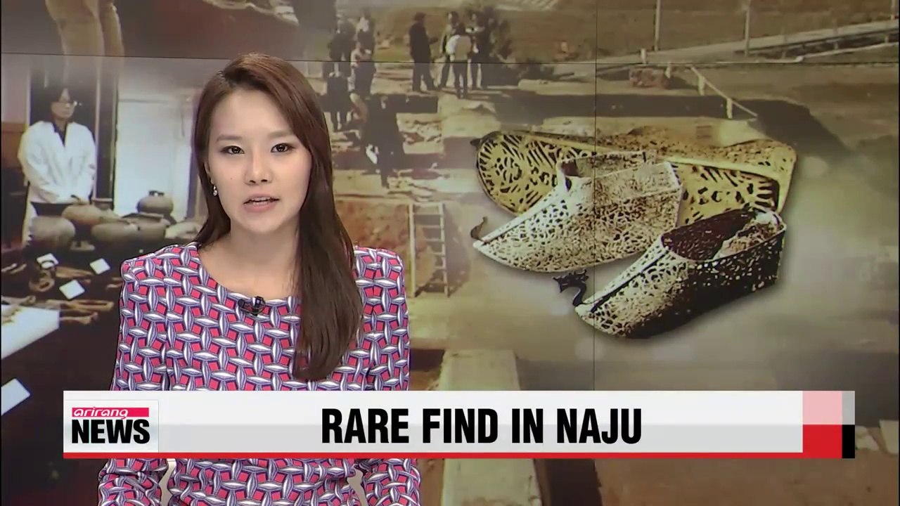 Baekje-era gilt bronze shoes in exquisite condition unearthed in Naju