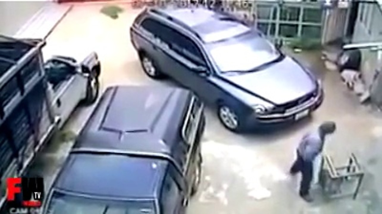 [+18 ~ Sexy Funny Girl]Bad move , painful fail