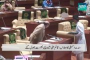 CM Sindh Qaim Ali Shah forgets his seat in Sindh Assembly