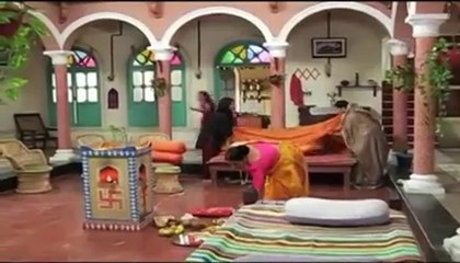 Hum Hain Na: When Bunty helps Saagarika in cooking