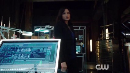 Arrow - 3x04 - Sneek Peak #1 - Extrait "The Magician"