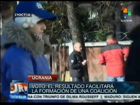 Ucrania: vehículos militares se movilizan por Mariupol