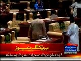 Sindh CM Qaim Ali Shah Forgets His Seat In Sindh Assembly, Proceeds To Sharjeel Memon's Seat