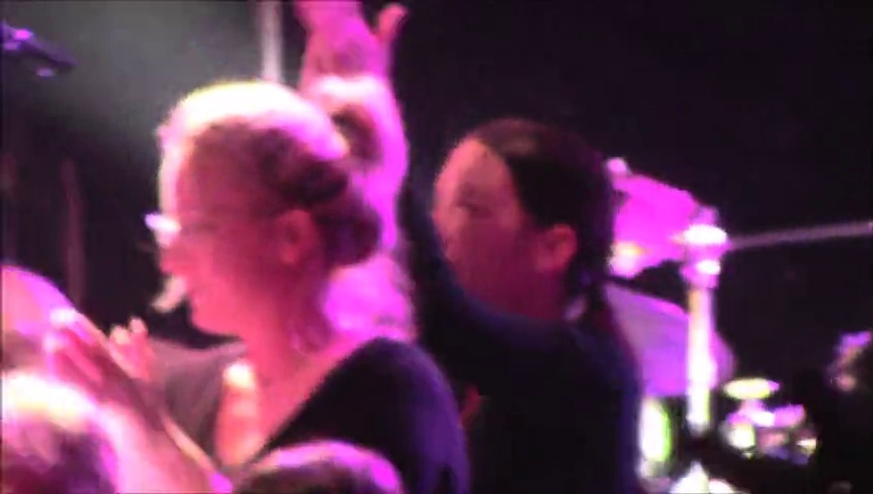 Juste Filip se promène au concert de Patrick Sébastien à Mantes