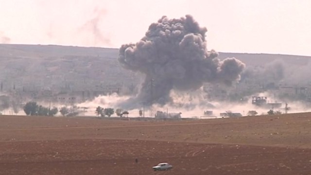 Explosions rock Kobani as jets strike Islamic State targets