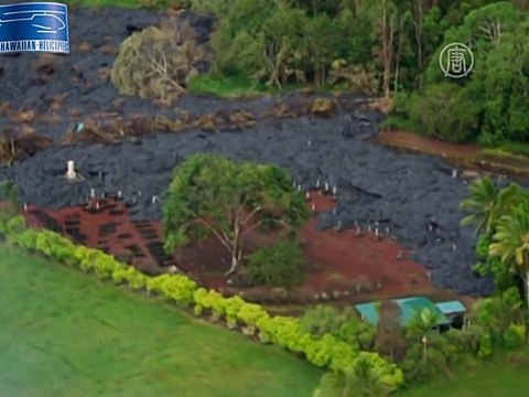 Лава из вулкана Килауэа на Гавайях подошла к домам