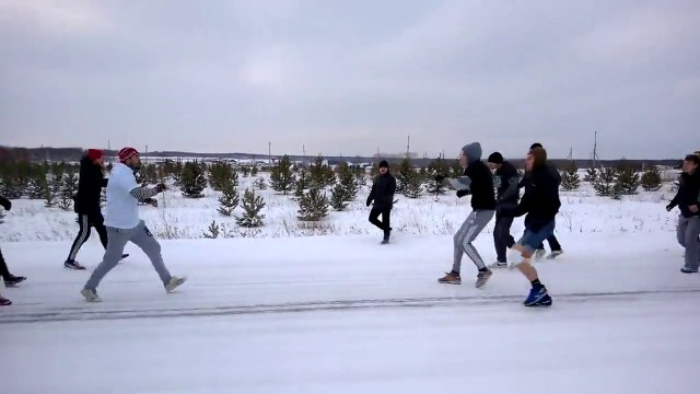 Rendez-vous de Hooligans : 80 supporters de foot se battent en russie!