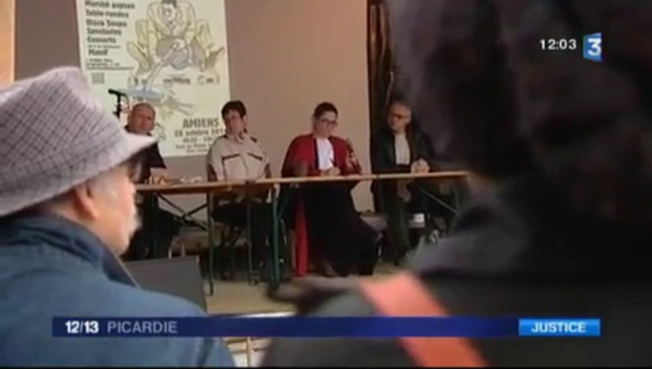 20141028-F3Pic-12-13-Amiens-Rassemblement pour le procès des opposants à la ferme des Mille Vaches