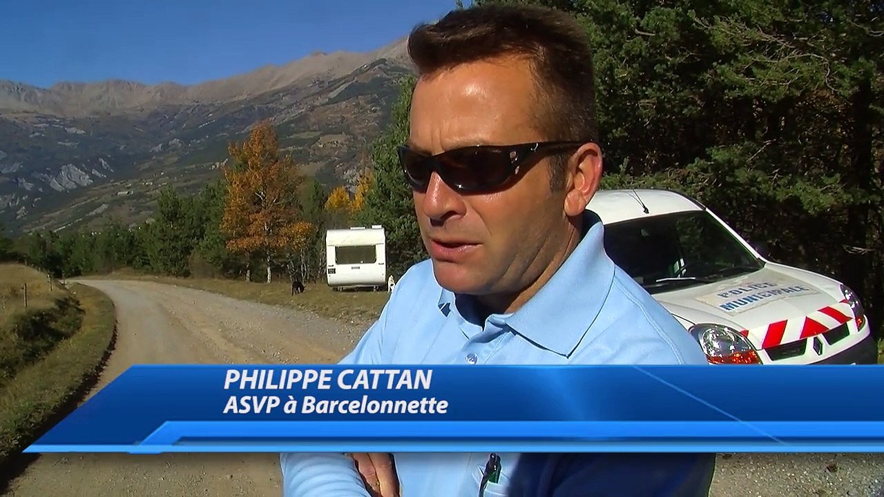 D!CI TV: des punks à chiens installés sur le chemin du Viguier à Barcelonnette