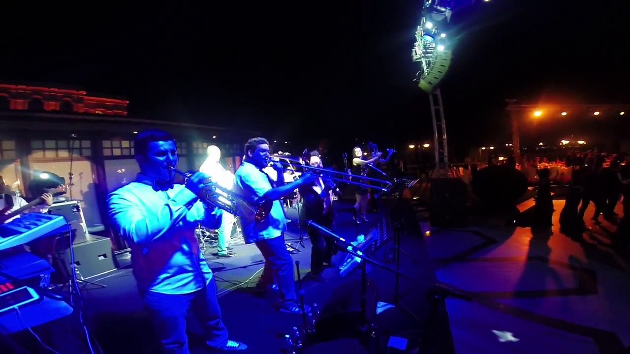 SUXE_2015