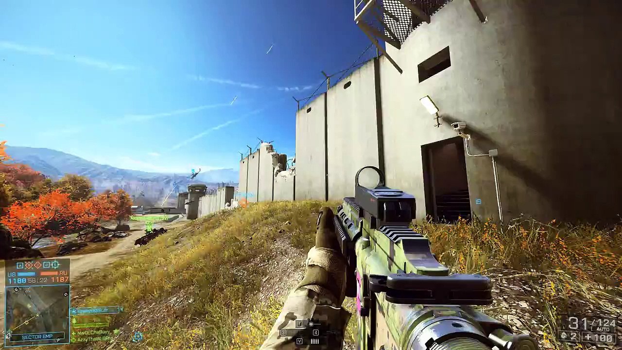 Battlefield 4 Funny Moments - Double Decker Bus Glitch, Explosive Jet Fails, Evil Little Robot!.