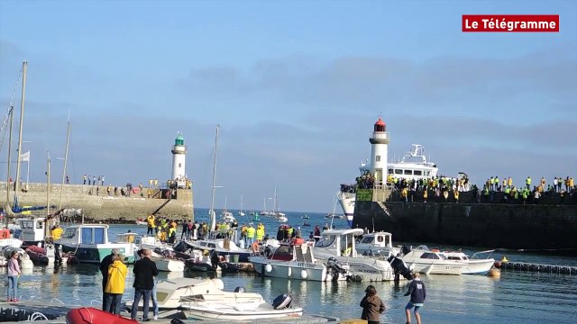 Belle-Ile-en-Mer (56). Manifestation des cirés jaunes : l'arrivée du Vindilis retardée