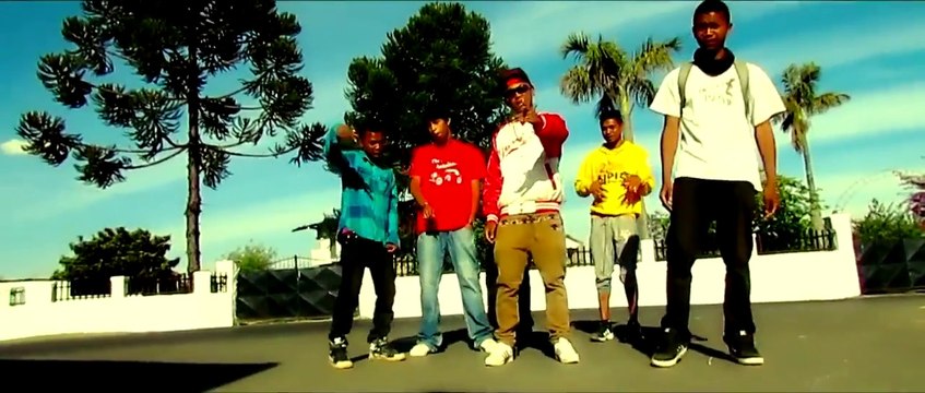 STARAY - Tany niaviako (gasy - malagasy)