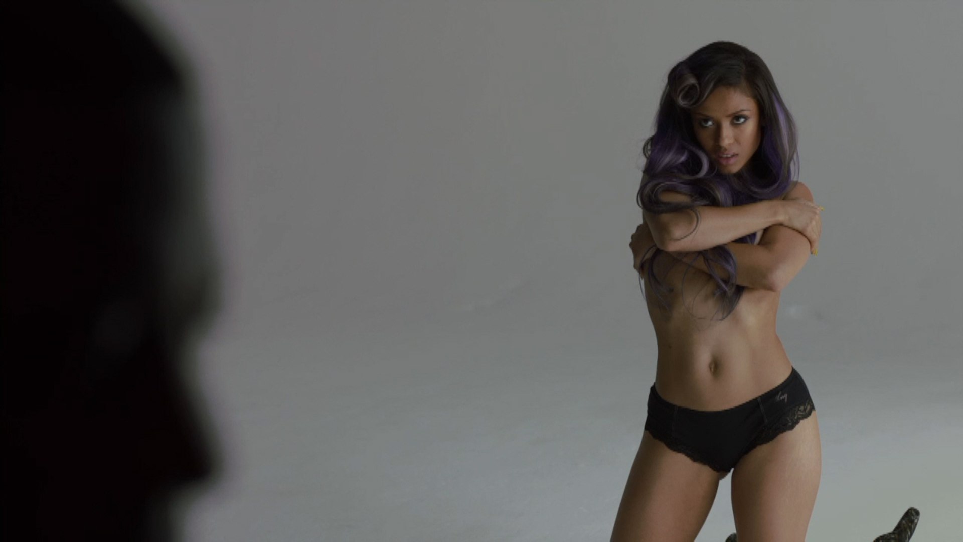 A Sultry Photoshoot In A Scene From 'Beyond The Lights' - video Dailymotion